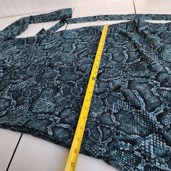 $139 1. STATE Green Wild Thing Python Snake Shirt Idiot Dress Pink Reptile Sz XS - Picture 14 of 16